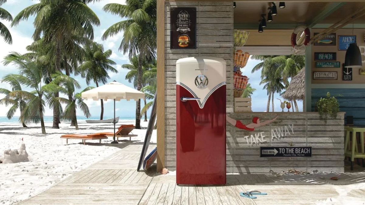 gorenje vw kühlschrank steht an einer beach bar